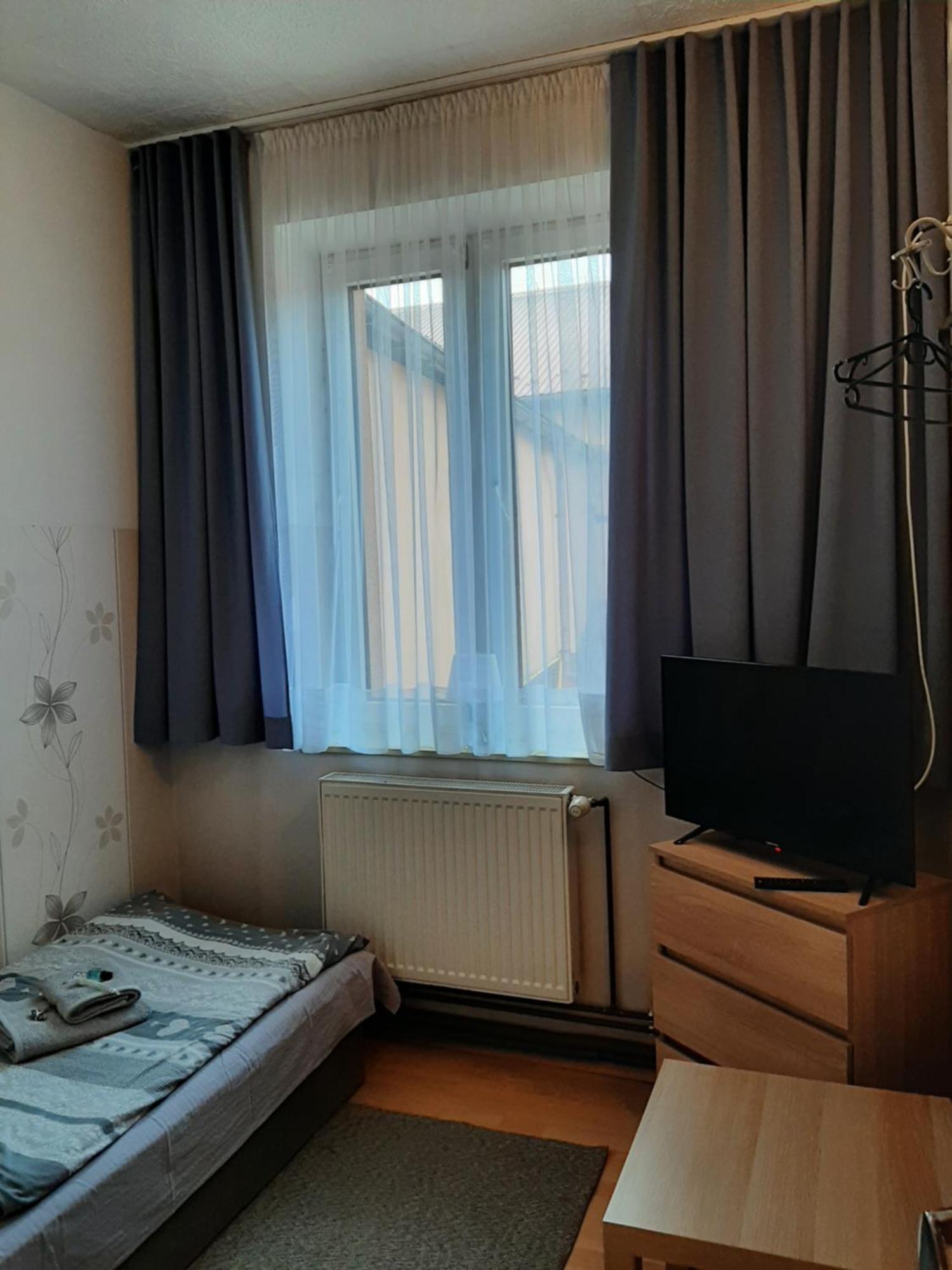 Noclegi Viktor Kalwaria Zebrzydowska Luaran gambar
