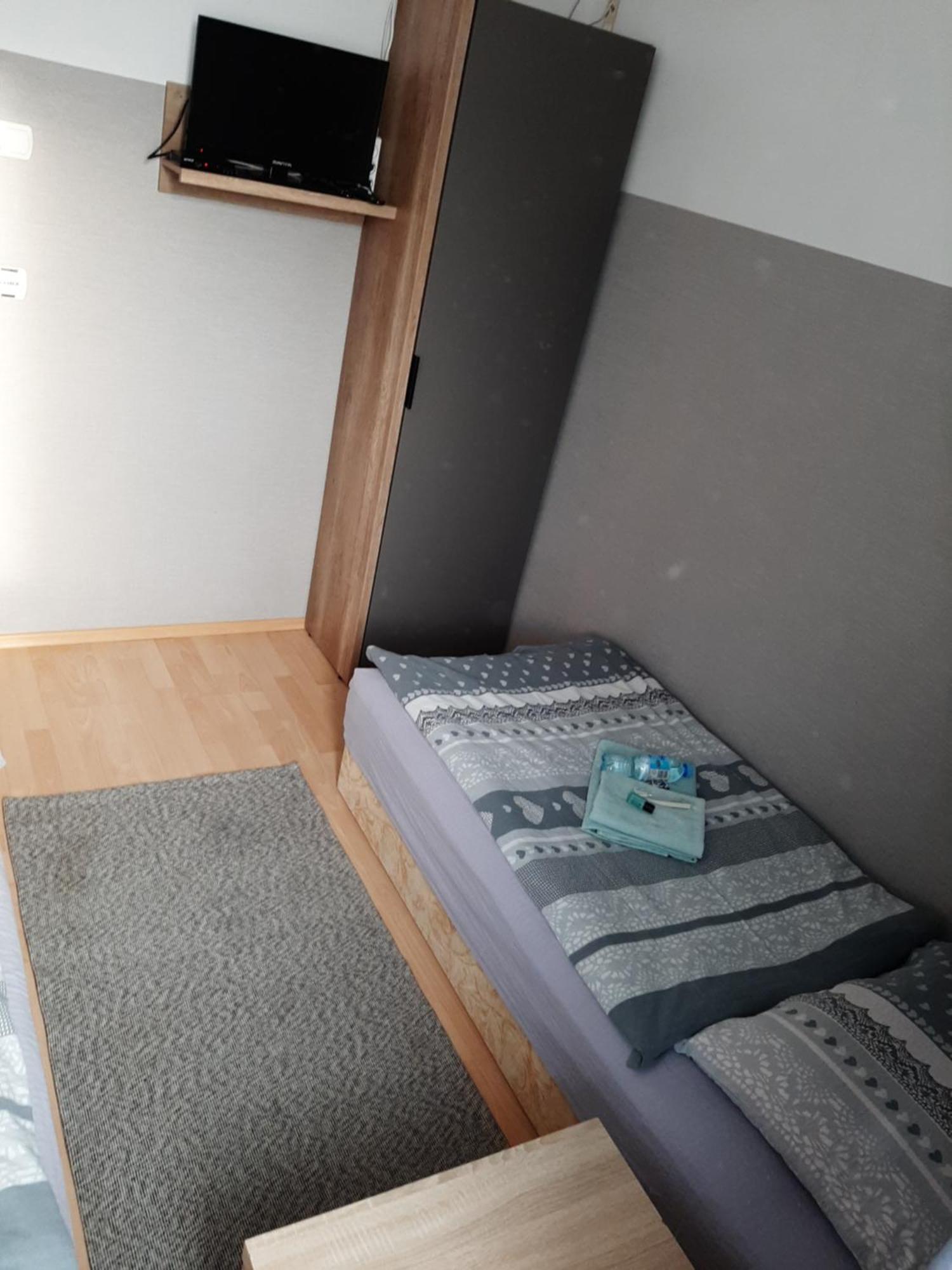 Noclegi Viktor Kalwaria Zebrzydowska Luaran gambar
