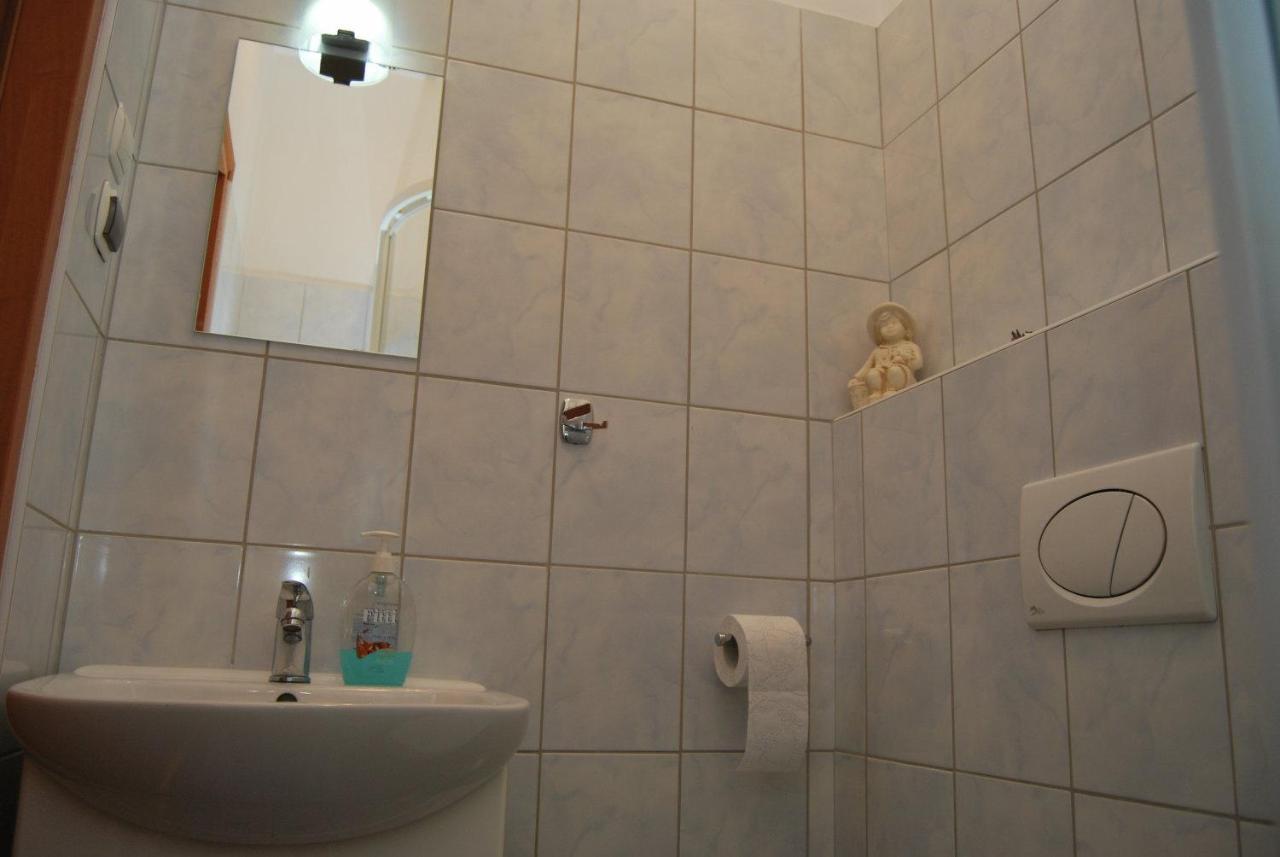 Noclegi Viktor Kalwaria Zebrzydowska Bilik gambar